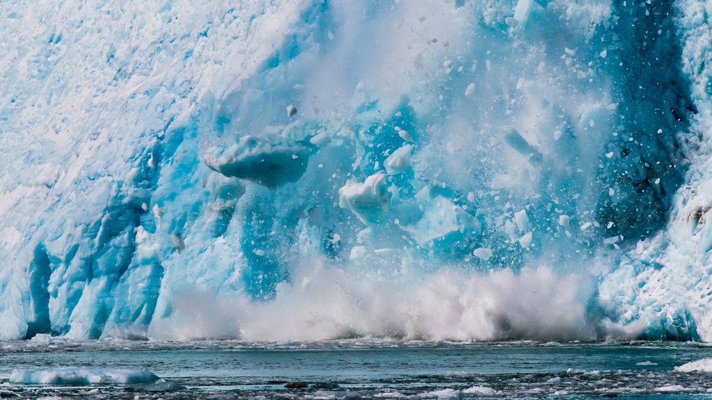 Antarctica just saw the fastest glacier collapse ever recorded | ScienceDaily