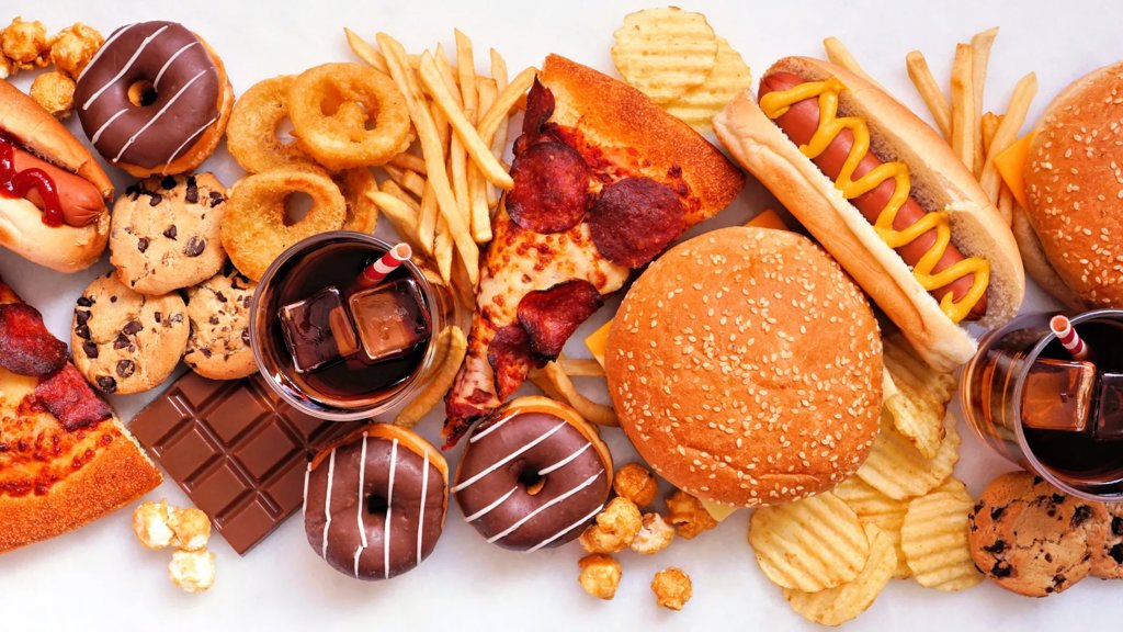 Ultra-processed foods quietly push young adults toward prediabetes | ScienceDaily