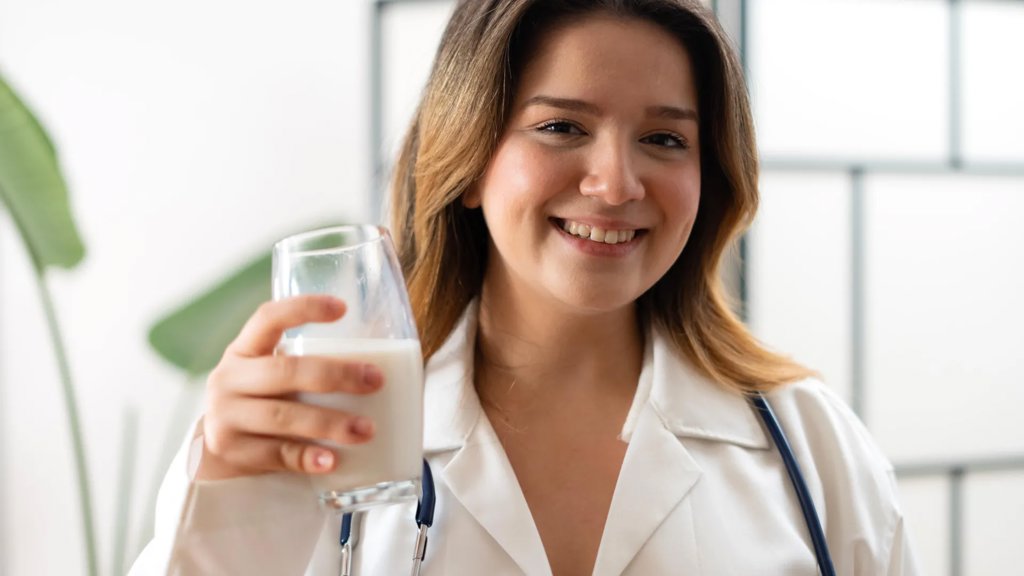 For decades, we were told to choose low-fat dairy. New research says otherwise | ScienceDaily