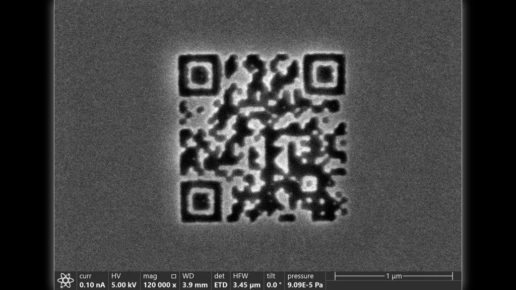 World's smallest QR code, smaller than bacteria, could store data for centuries | ScienceDaily