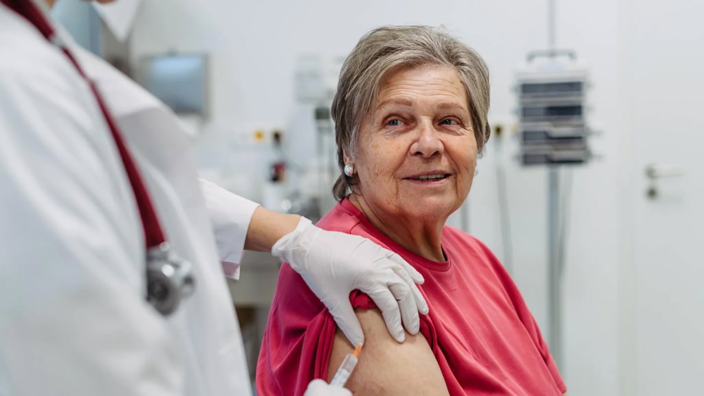 Shingles vaccine may slow biological aging and reduce inflammation | ScienceDaily