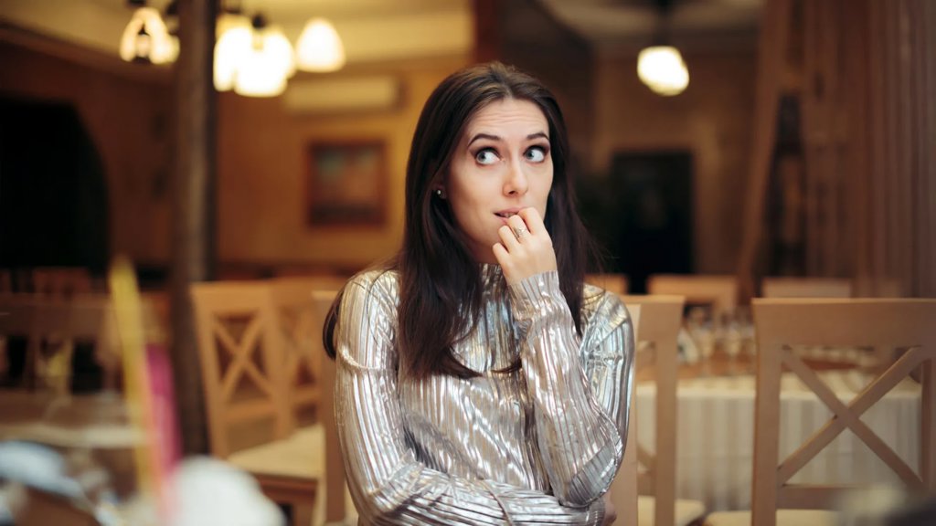 This common dinner rule makes meals more awkward | ScienceDaily