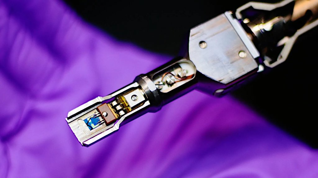 A strange in-between state of matter is finally observed | ScienceDaily