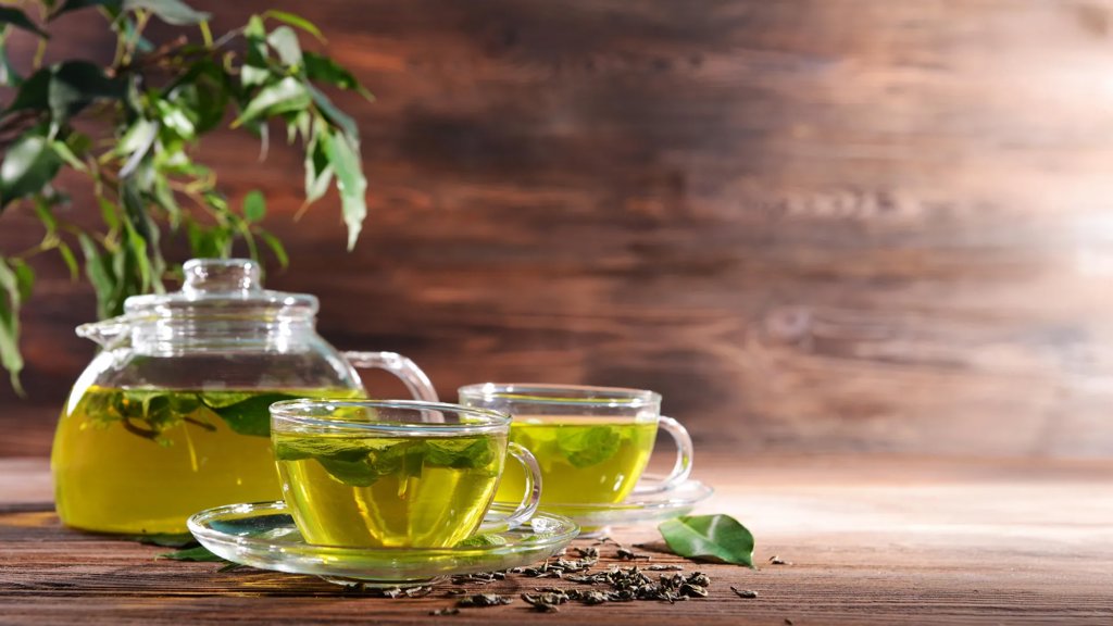 Scientists reveal green tea&rsquo;s fat-burning secret | ScienceDaily