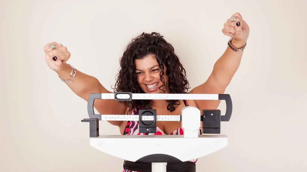 Scientists say this simple habit may help you lose more weight | ScienceDaily