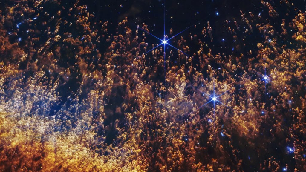 A dying star’s final breath glows in a new Webb image of the Helix Nebula | ScienceDaily