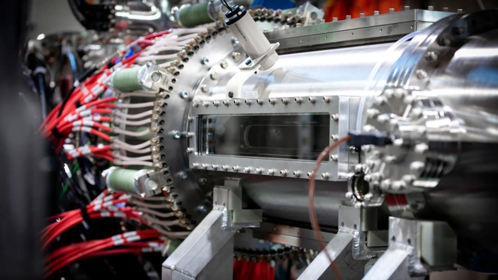 A compact fusion machine just hit gigapascal pressures | ScienceDaily