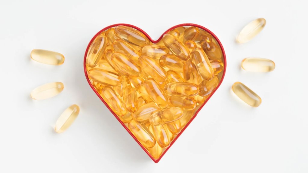 Omega-3 fish oil supplements cut heart attacks and strokes by 43% in dialysis patients | ScienceDaily