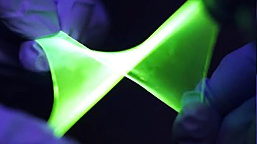 Stretchable OLED displays take a big leap forward | ScienceDaily