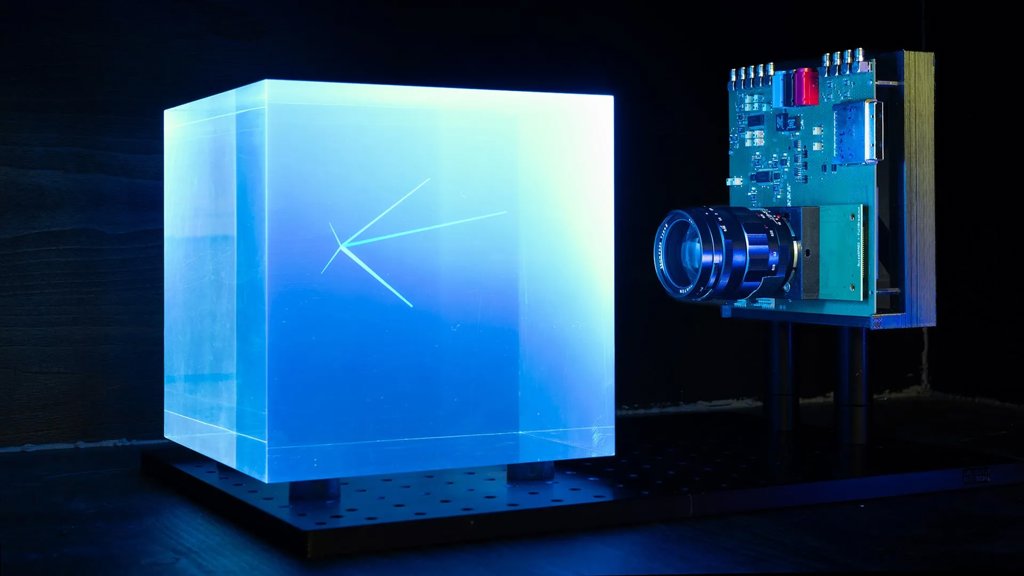 Scientists built a camera that can track invisible particles in 3D | ScienceDaily
