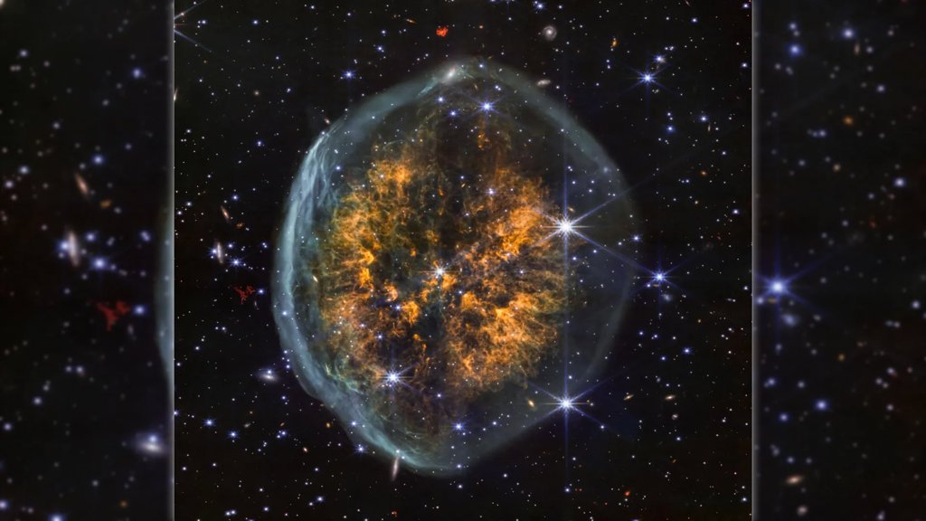 NASA’s Webb captures a bizarre brain-shaped nebula around a dying star | ScienceDaily