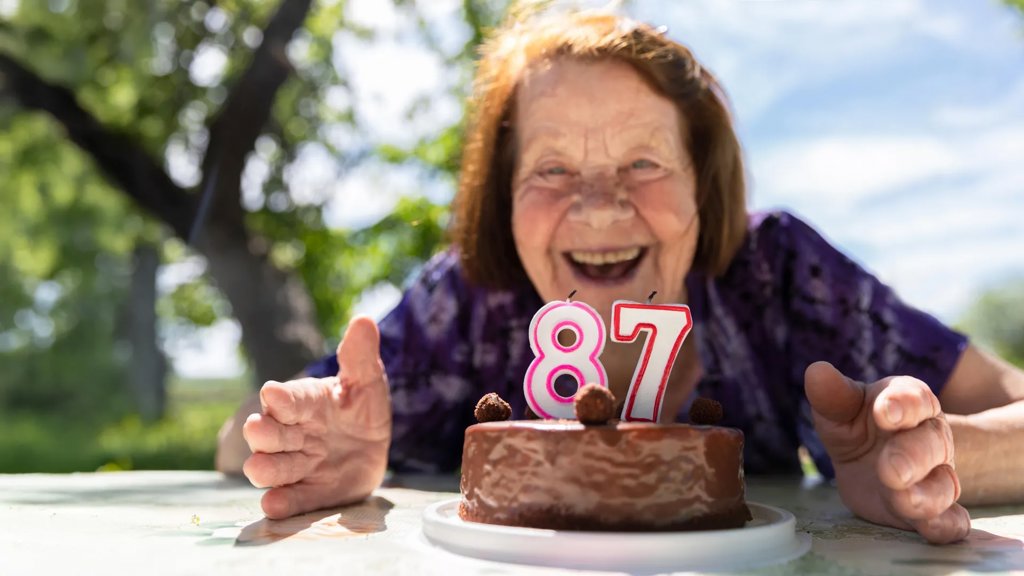 Why women live longer than men, explained by evolution | ScienceDaily