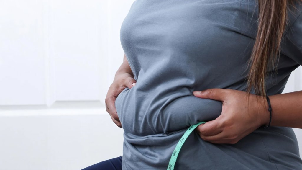 Scientists find a way to stop dangerous belly fat as we age | ScienceDaily
