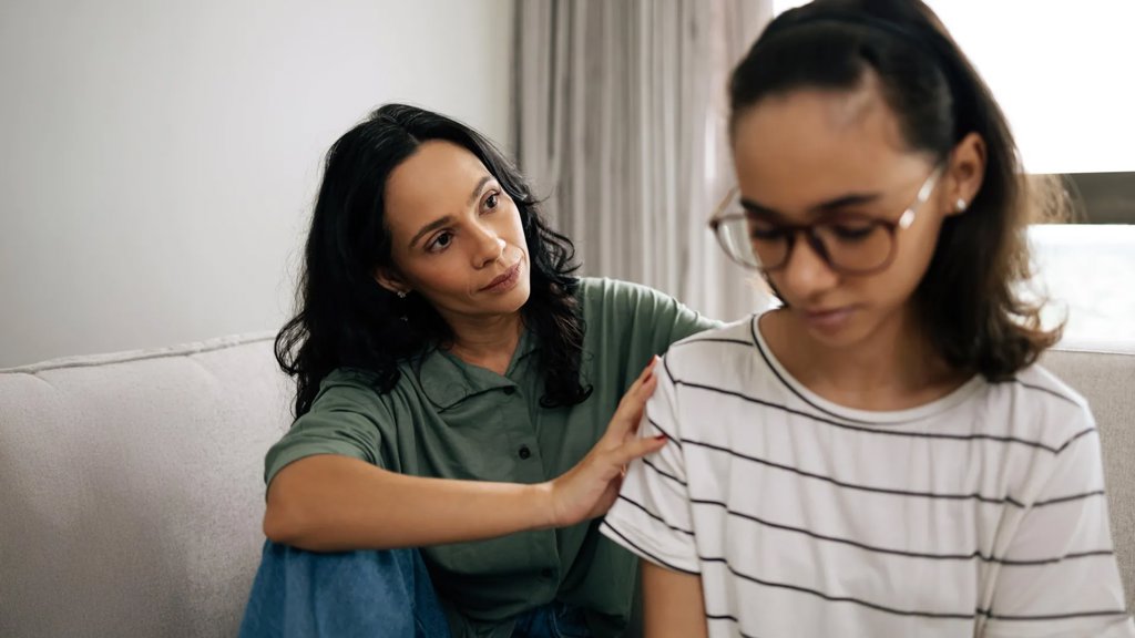 What teens eat could be affecting their mental health more than we thought | ScienceDaily