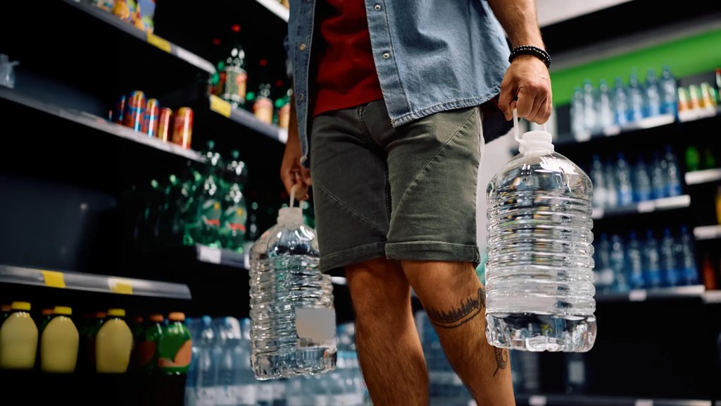 The bottled water everyone trusts may be the riskiest | ScienceDaily