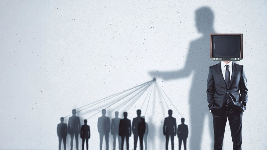 How gaslighting tricks the brain into questioning reality | ScienceDaily