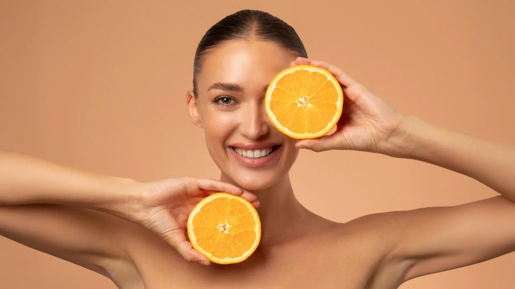 Eating more vitamin C can physically change your skin | ScienceDaily