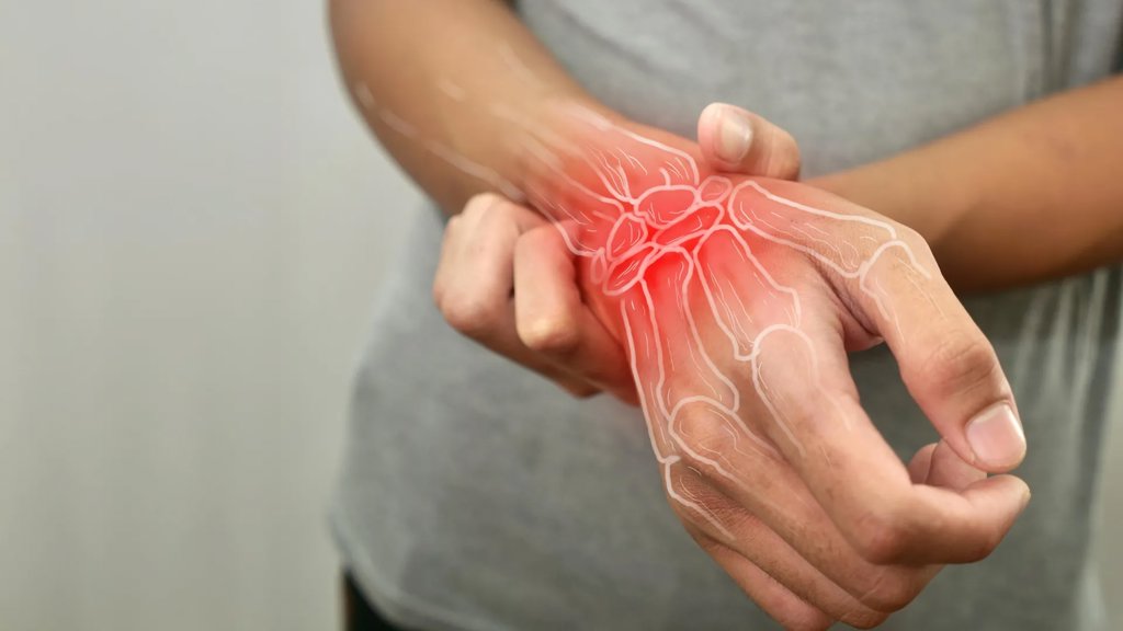 Natural compound may fight rheumatoid arthritis at its source | ScienceDaily